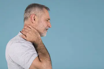 Boyun Ağrısı için Hangi Doktora Gidilir?